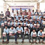 अपनी पुस्तक ‘एक प्रयास’ से वित्तीय साक्षरता फैला रहे है 16 वर्षीय शौर्य काबरा