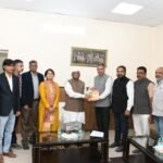 अखिल भारतीय राष्ट्रीय शैक्षिक महासंघ, राजस्थान (उच्च शिक्षा) के प्रतिनिधिमंडल ने राज्यपाल से मिलकर सौंपा ज्ञापन